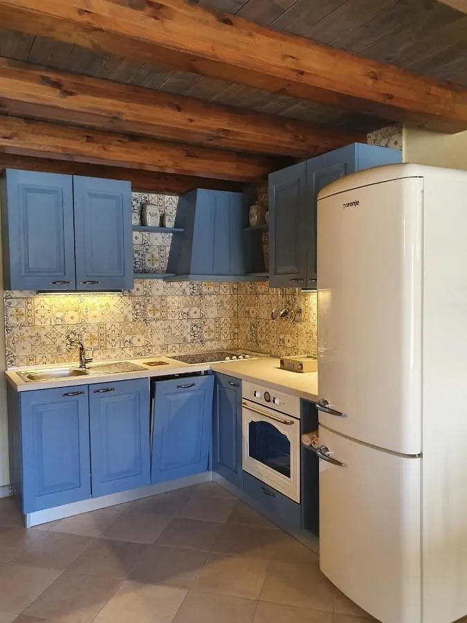 דירה Ustrine House Tuna